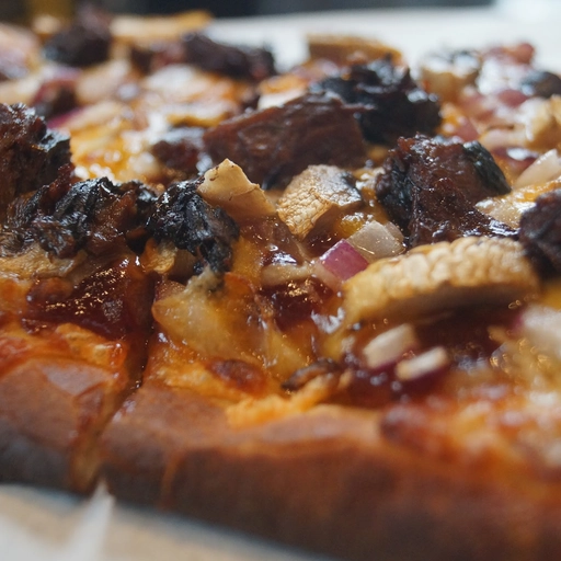 Thin Crust Short rib